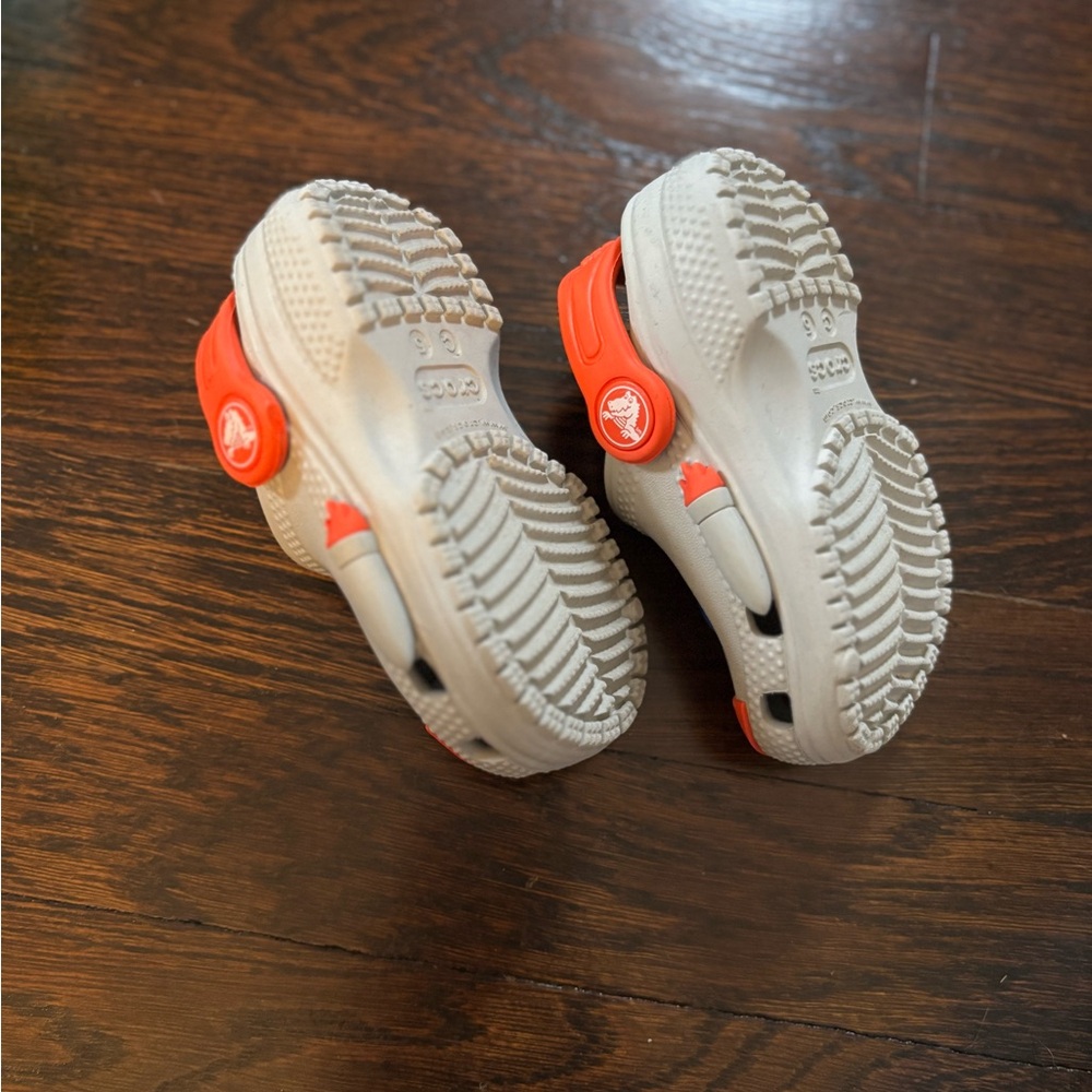 🚀Toddler Rocket Crocs - Picture 3 of 5
